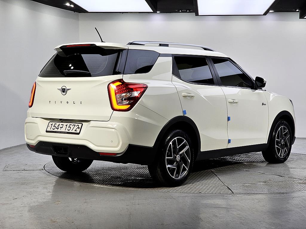 Ssangyong Tivoli - Vista 4