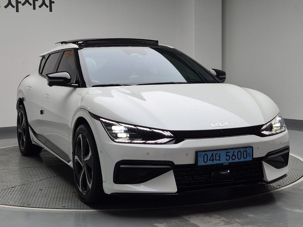 KIA EV6 - Vista 4