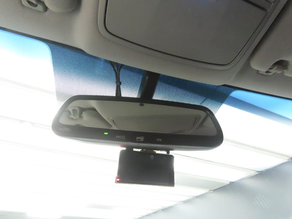 HYUNDAI Sonata - Vista 12