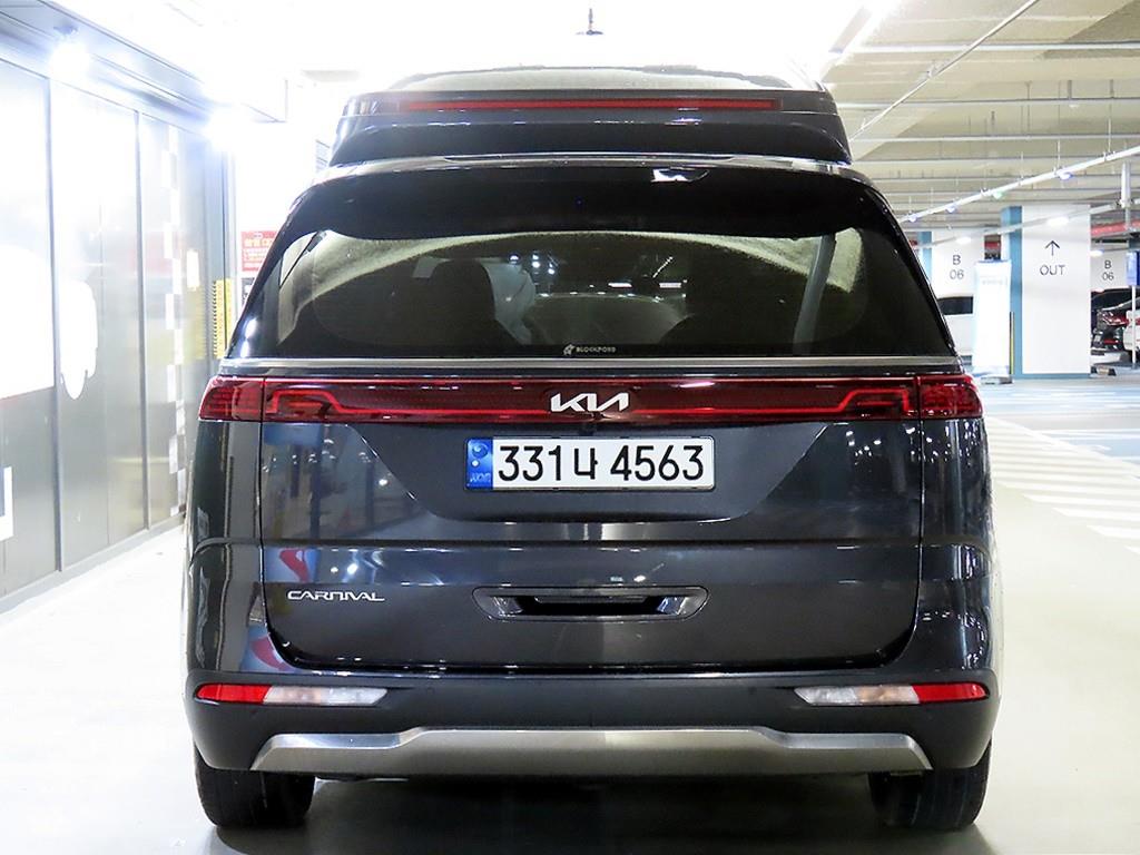 KIA Carnival - Vista 5