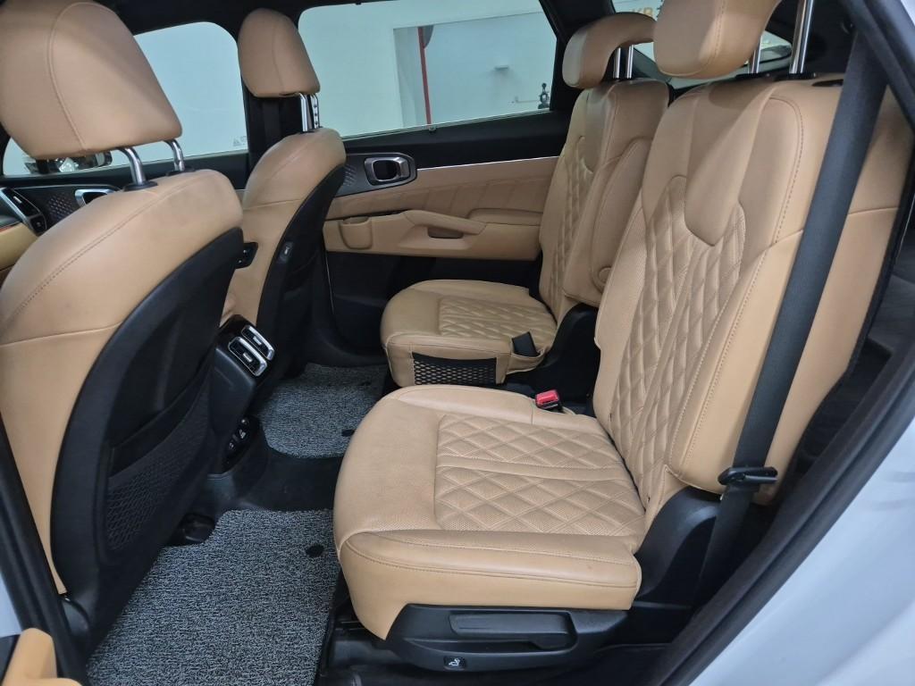 KIA Sorento - Vista 12