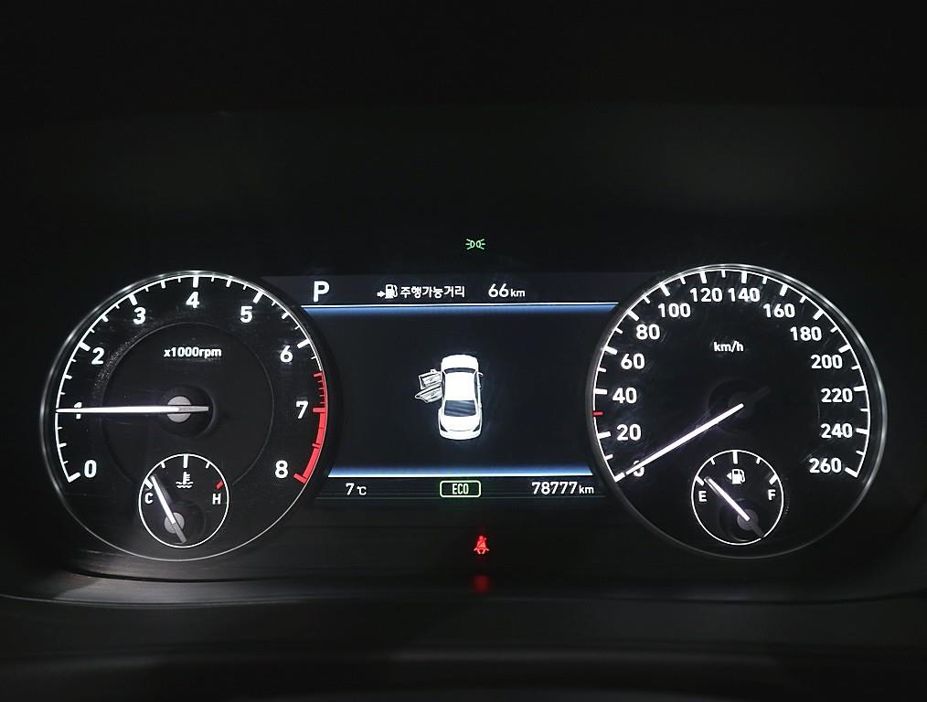 Genesis EQ900 - Vista 5