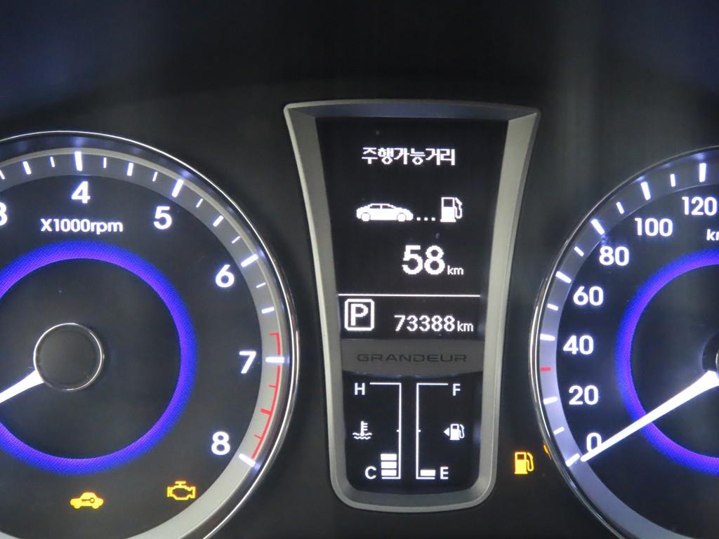 HYUNDAI Grandeur - Vista 8