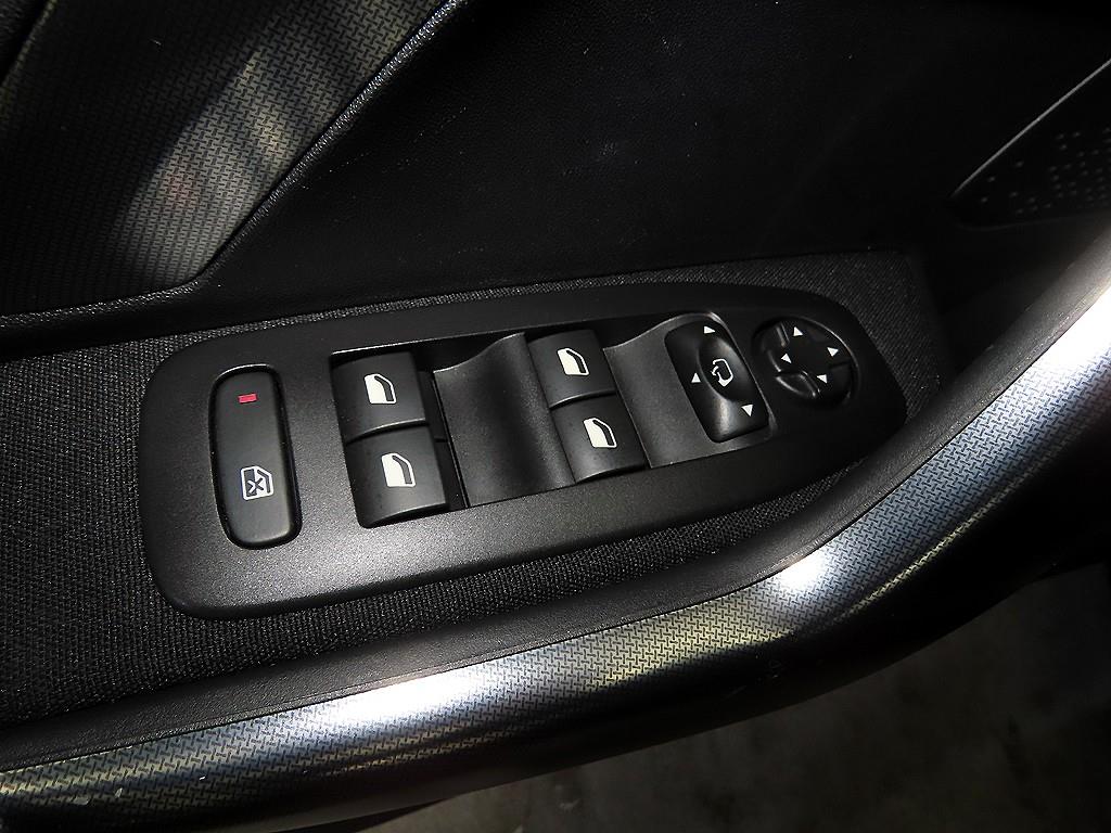 Peugeot 2008 2019 Gris - Importación desde Corea - HF Imports Iquique - Foto 13