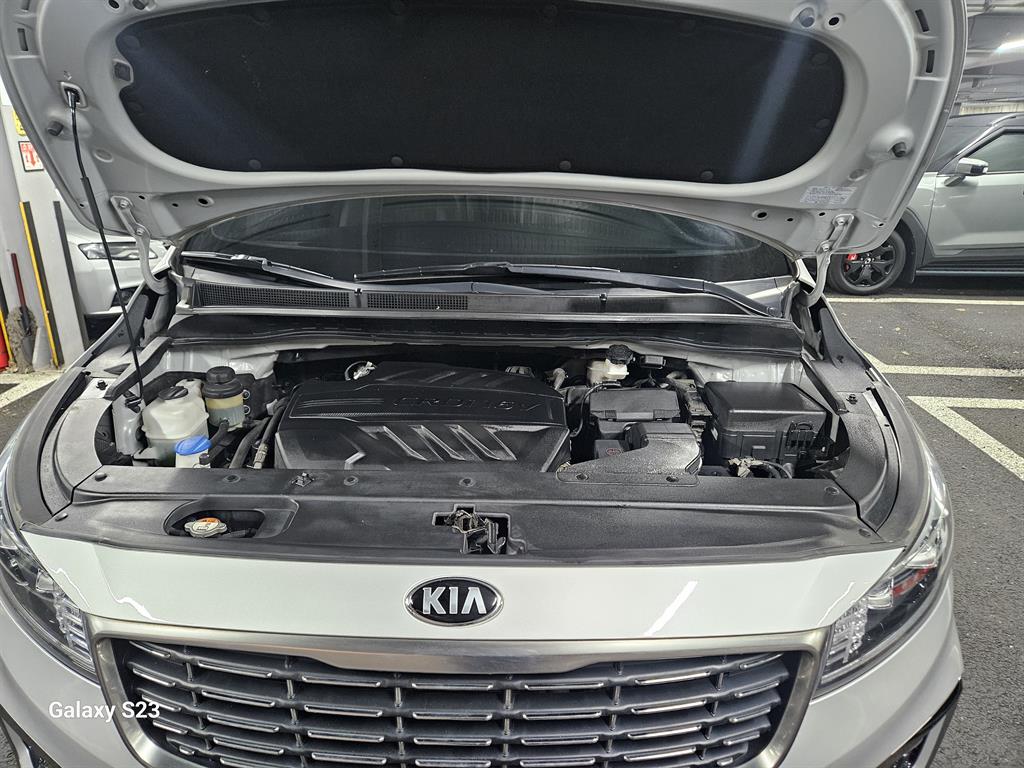 KIA Carnival 2020 Plateado - Importación desde Corea - HF Imports Iquique - Foto 20