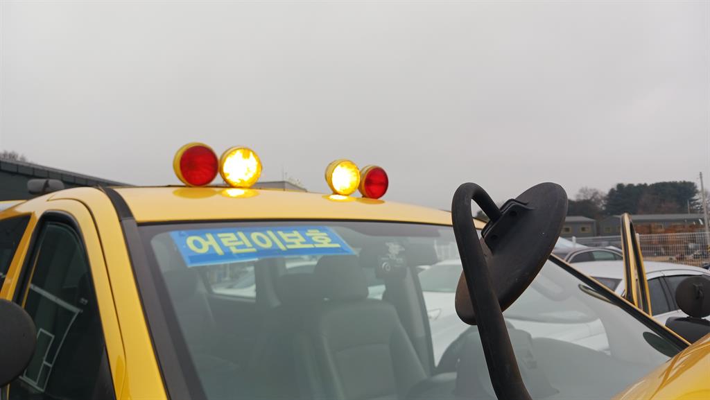 HYUNDAI Starex 2017 Amarillo - Importación desde Corea - HF Imports Iquique - Foto 20