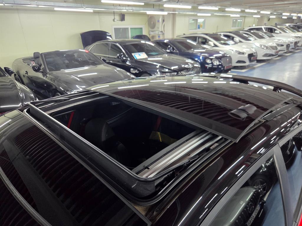 HYUNDAI Veloster - Vista 7