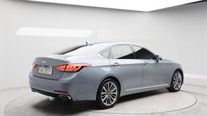 HYUNDAI Genesis - Vista 8