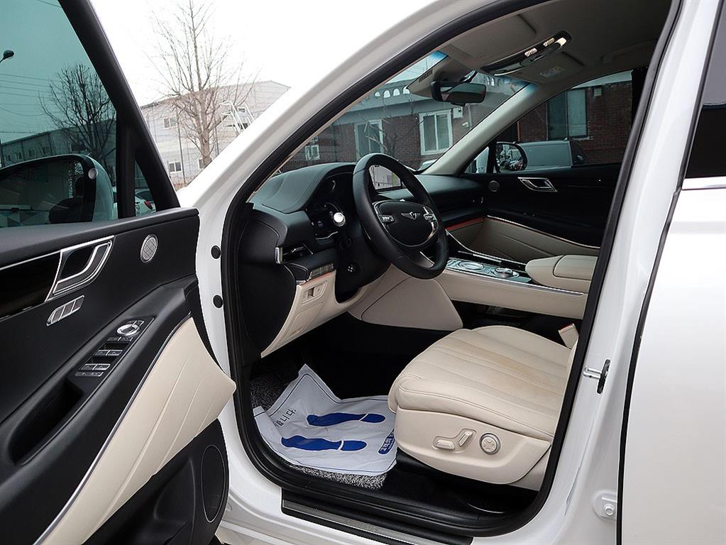 Genesis GV80 - Vista 11