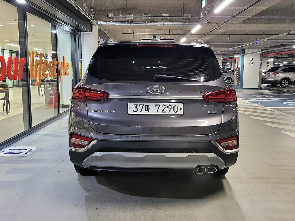 HYUNDAI Santa Fe - Vista 5