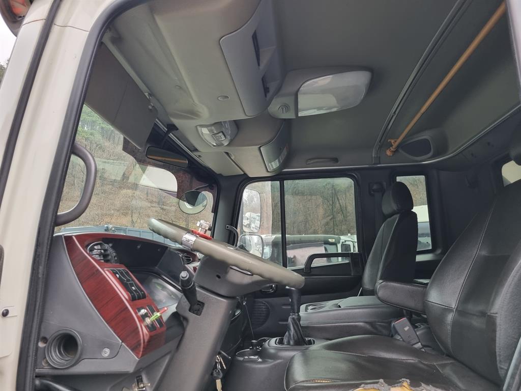 medium and large cargo truck 2011 Blanco - Importación desde Corea - HF Imports Iquique - Foto 16