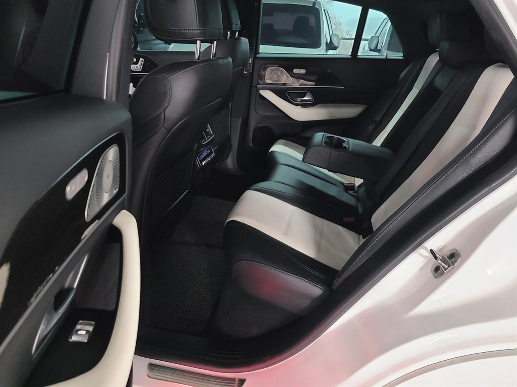 Mercedes Benz GLE Class - Vista 10