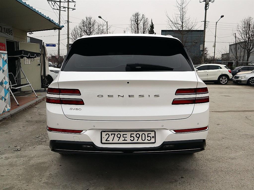 Genesis GV80 - Vista 7