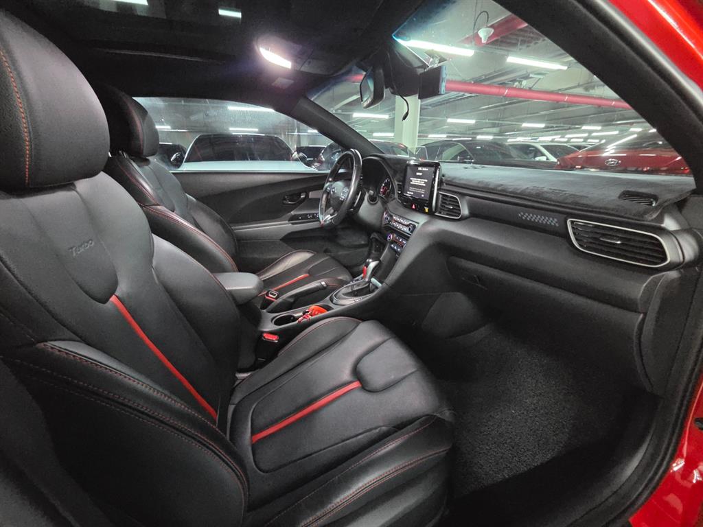 HYUNDAI Veloster - Vista 11