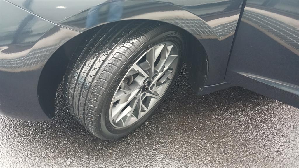 HYUNDAI Avante - Vista 5