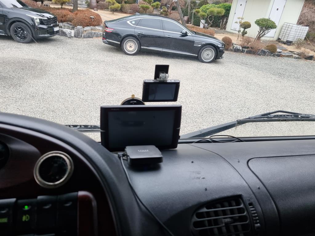 medium and large cargo truck - Vista 5