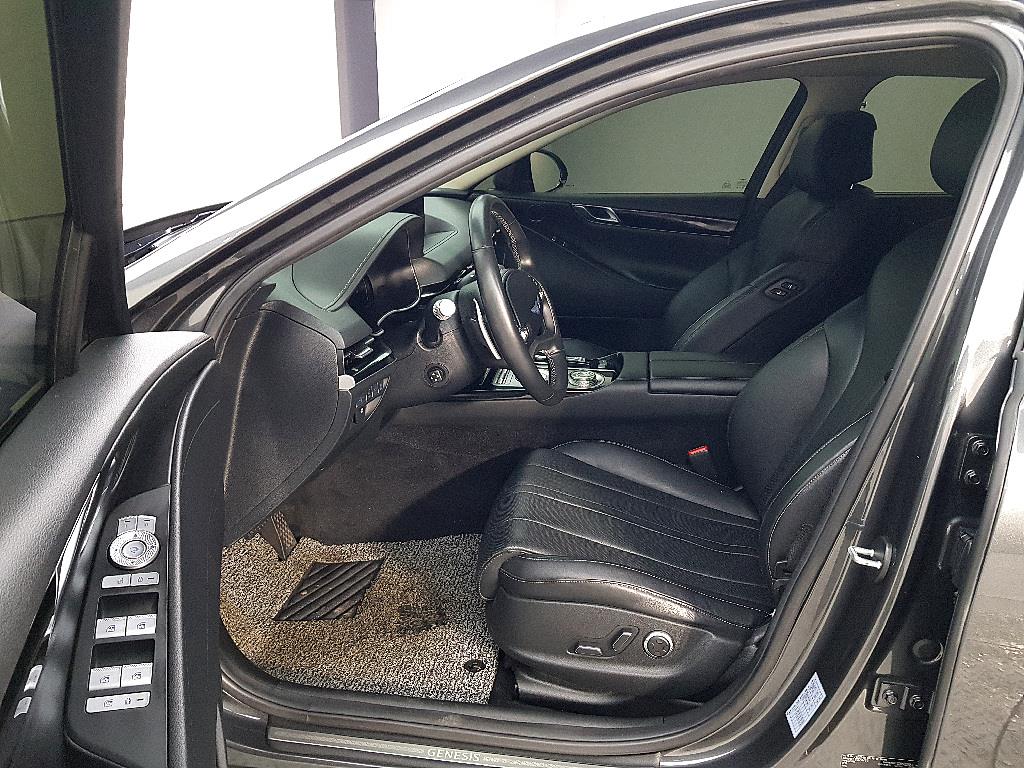 Genesis G80 - Vista 8