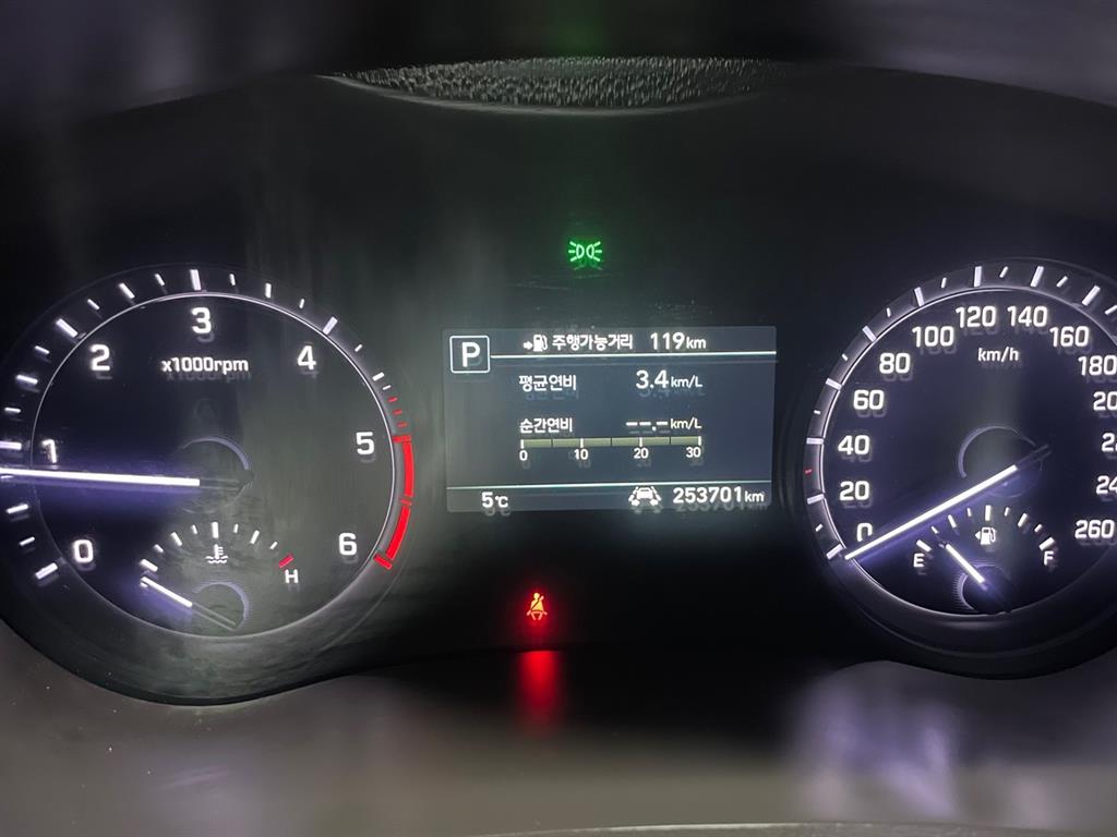 Genesis G80 - Vista 6