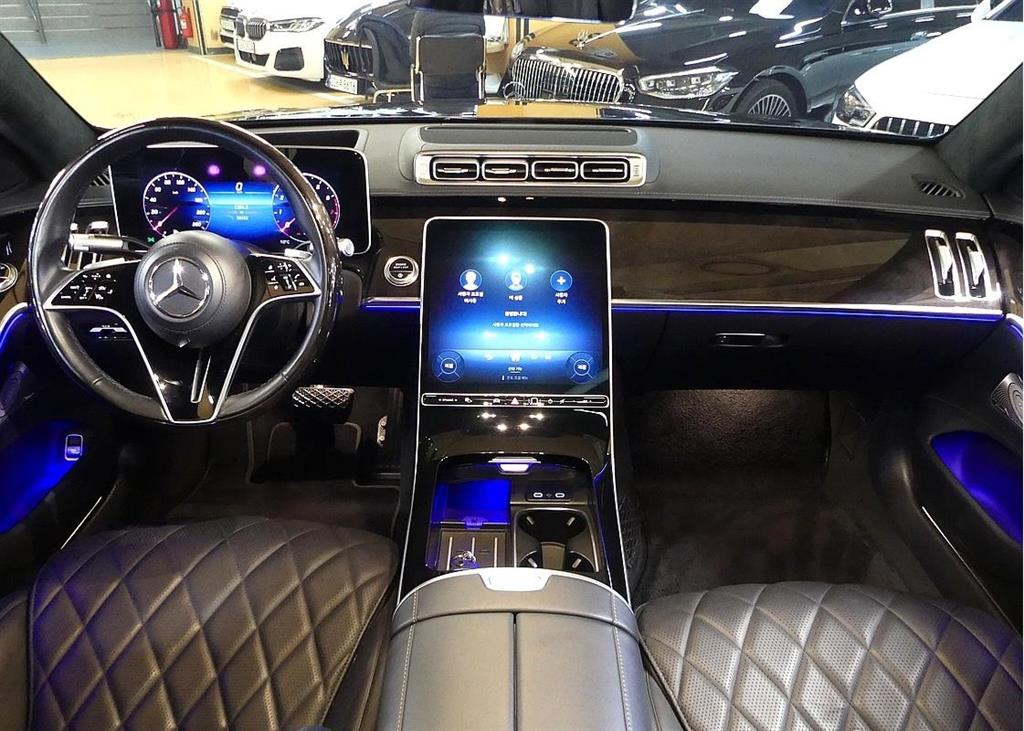 Mercedes Benz S Class - Vista 4