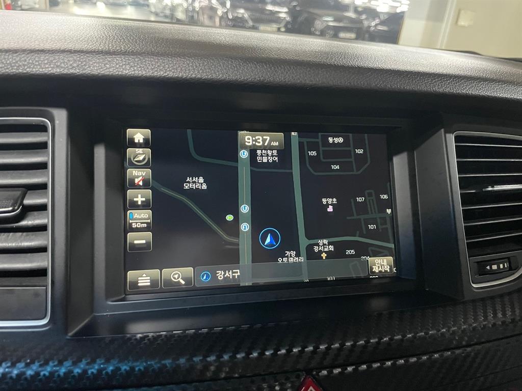 Genesis G80 - Vista 9