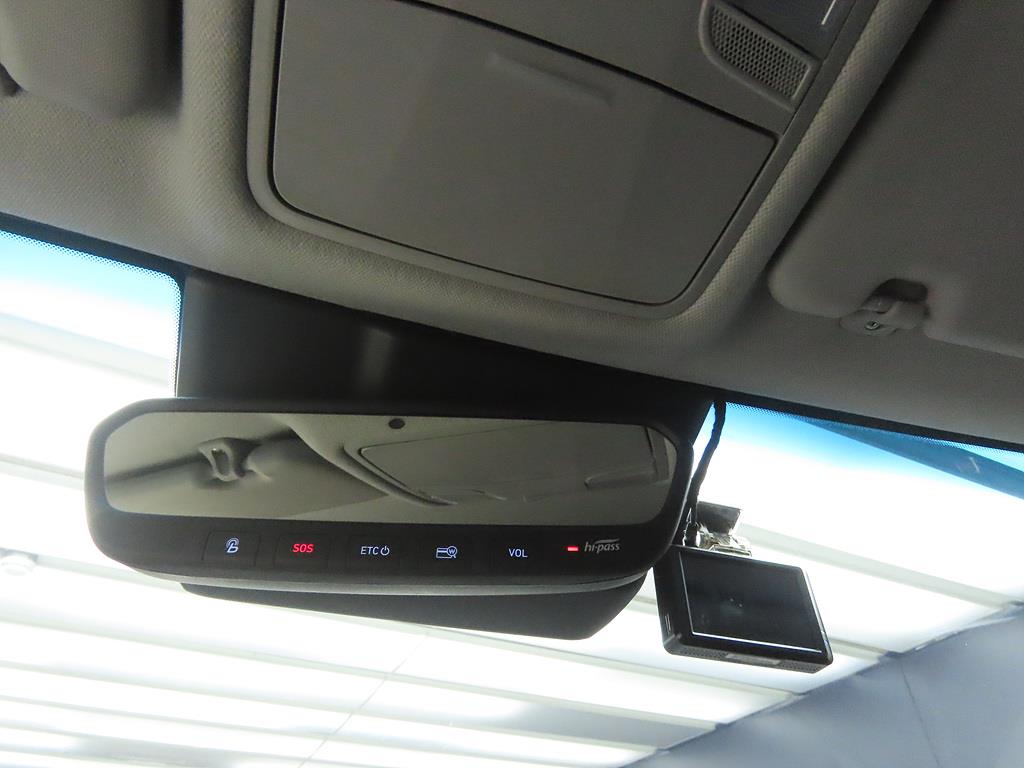 HYUNDAI Kona - Vista 12