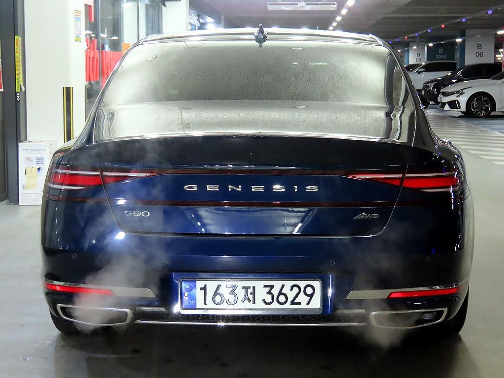 Genesis G90 - Vista 5