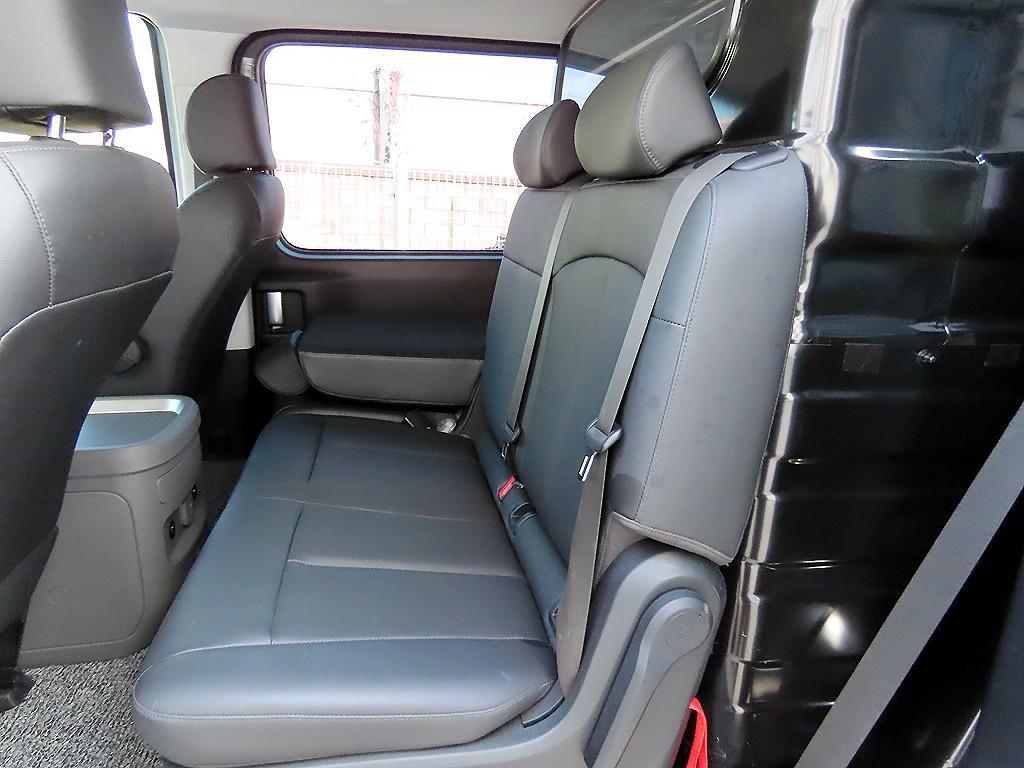 HYUNDAI Staria - Vista 6