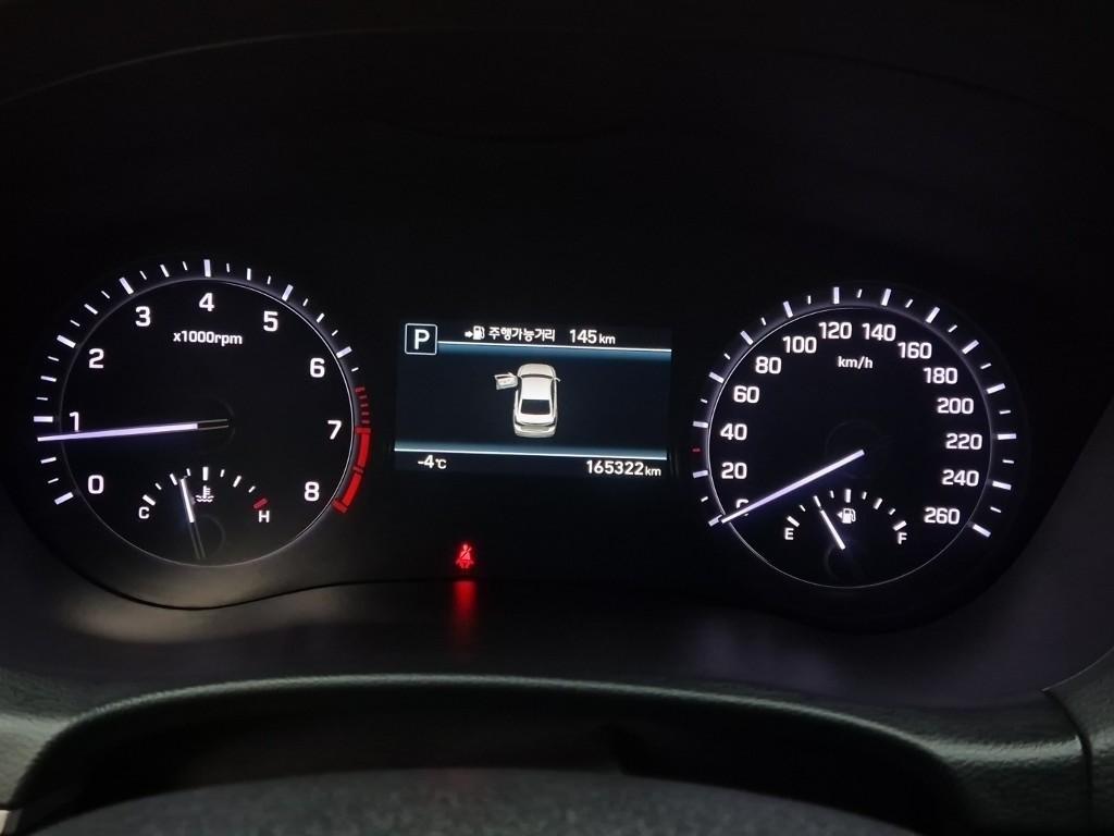 Genesis G80 - Vista 6