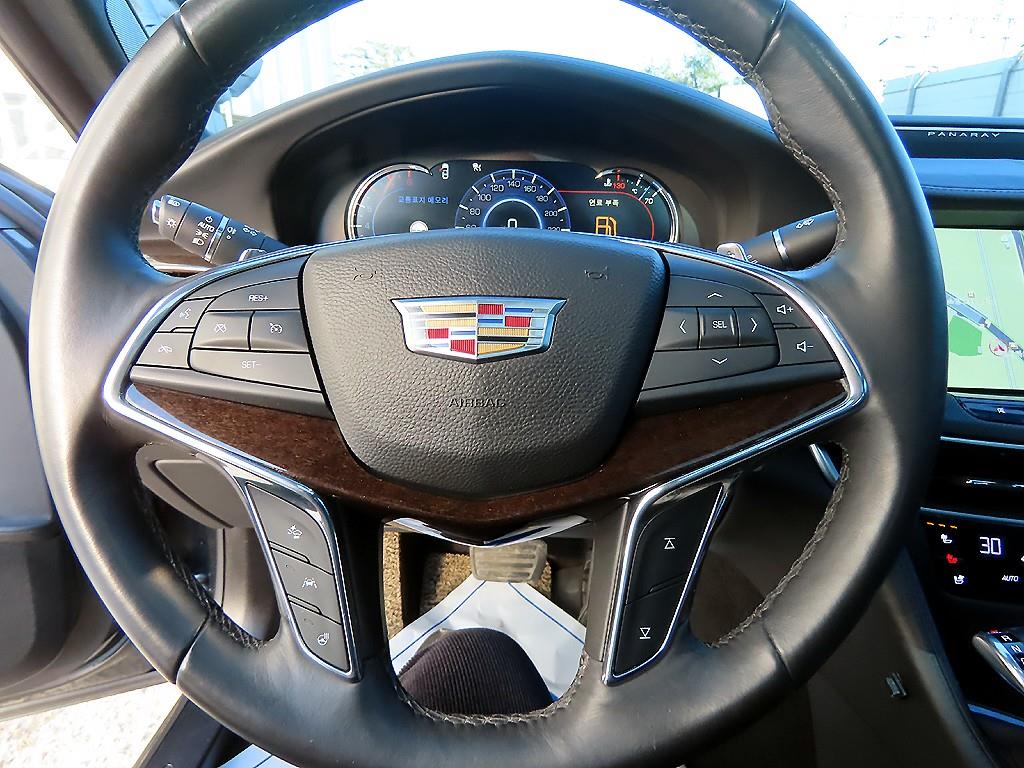 Cadillac CT6 - Vista 8