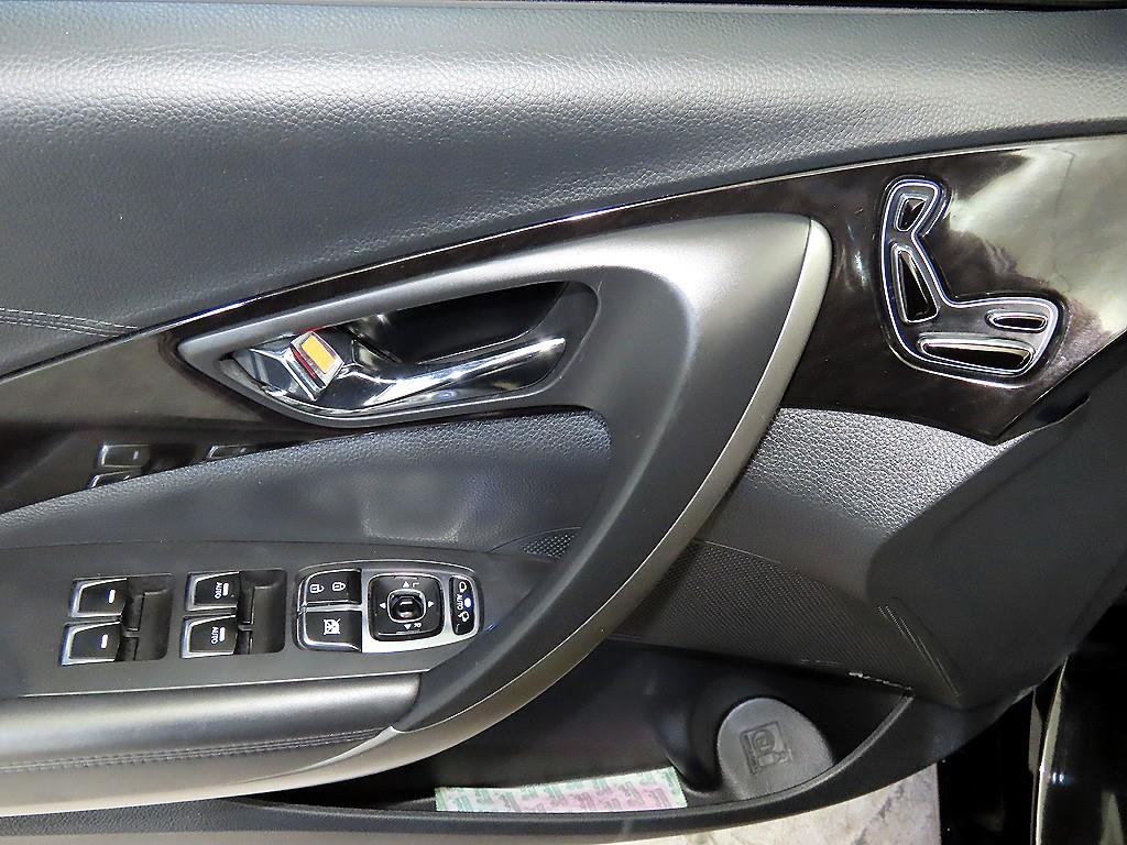 HYUNDAI Grandeur 2017 Negro - Importación desde Corea - HF Imports Iquique - Foto 13