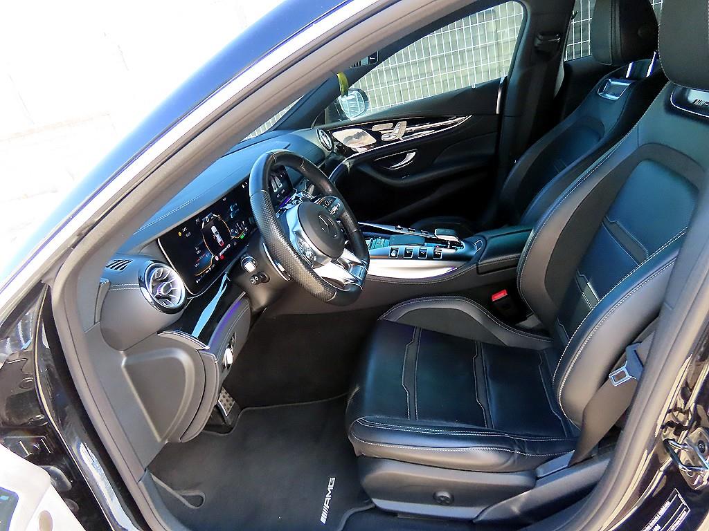 Mercedes Benz AMG GT - Vista 5