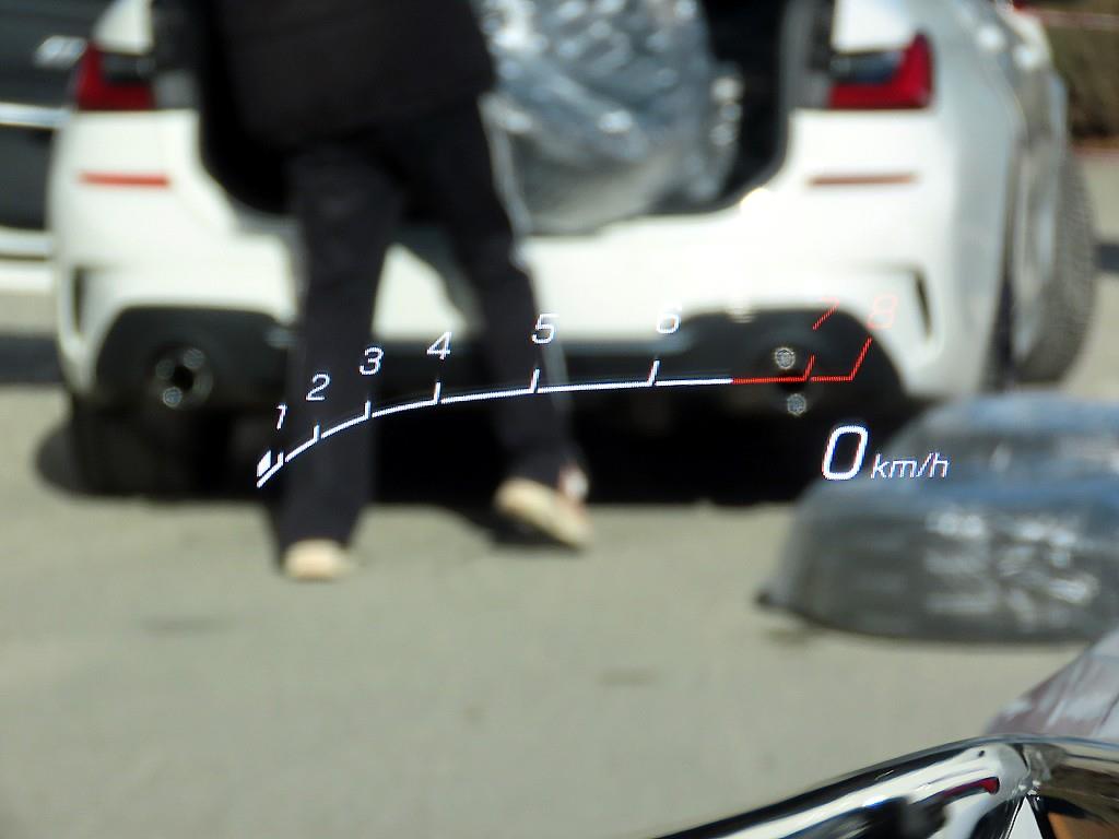 Mercedes Benz AMG GT - Vista 10