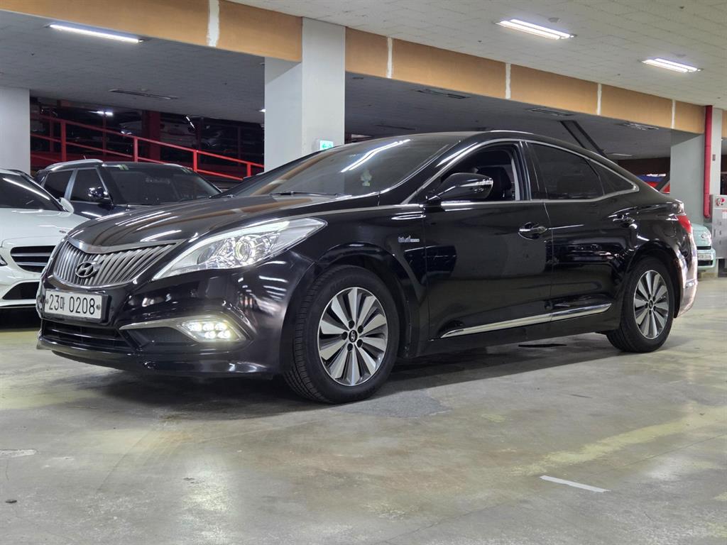 HYUNDAI Grandeur 2016 Negro - Importación desde Corea - HF Imports Iquique - Foto 1