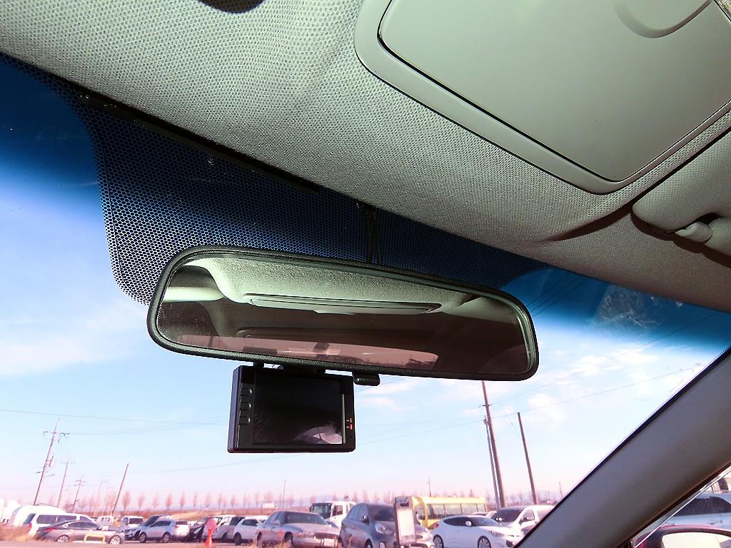 HYUNDAI Accent - Vista 12