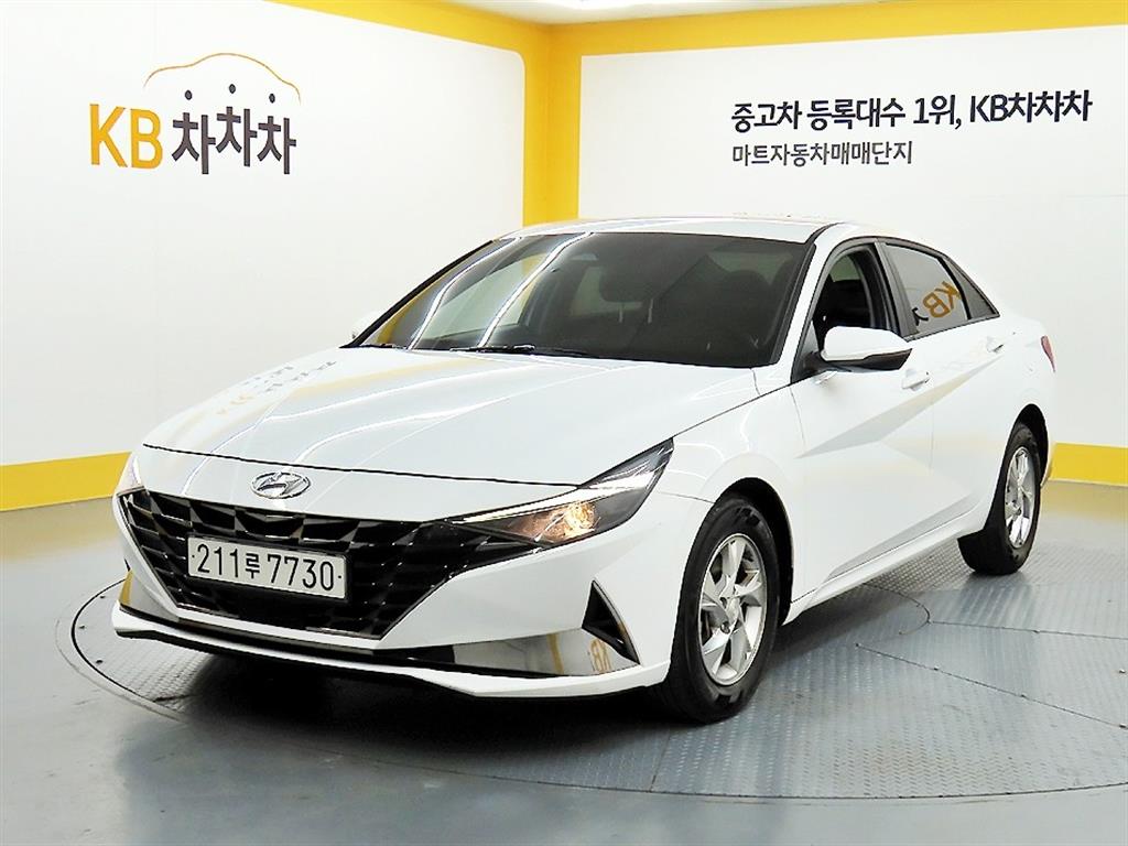 HYUNDAI Avante - Vista 2