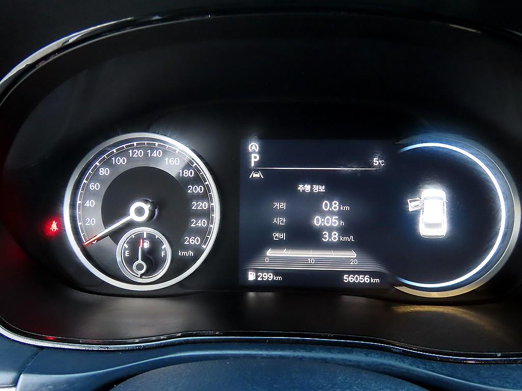 Genesis GV70 - Vista 9