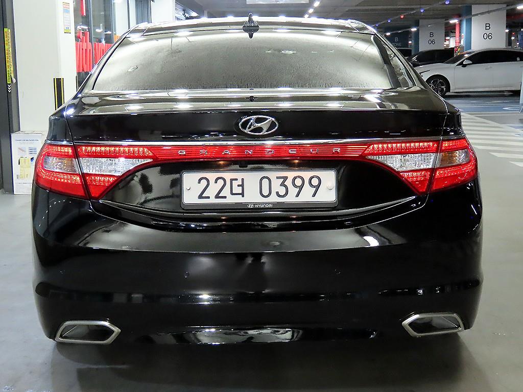 HYUNDAI Grandeur - Vista 5