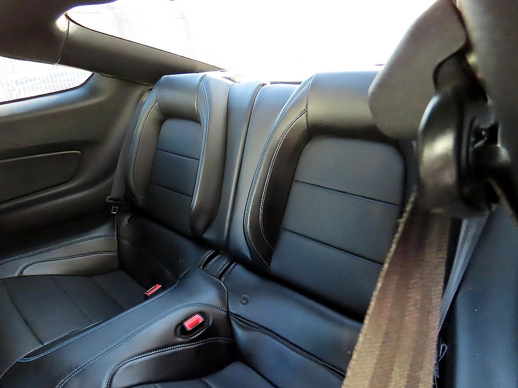 Ford Mustang - Vista 6