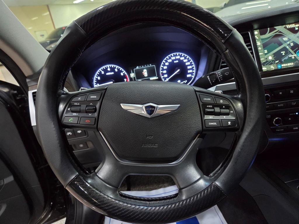 HYUNDAI Genesis - Vista 9