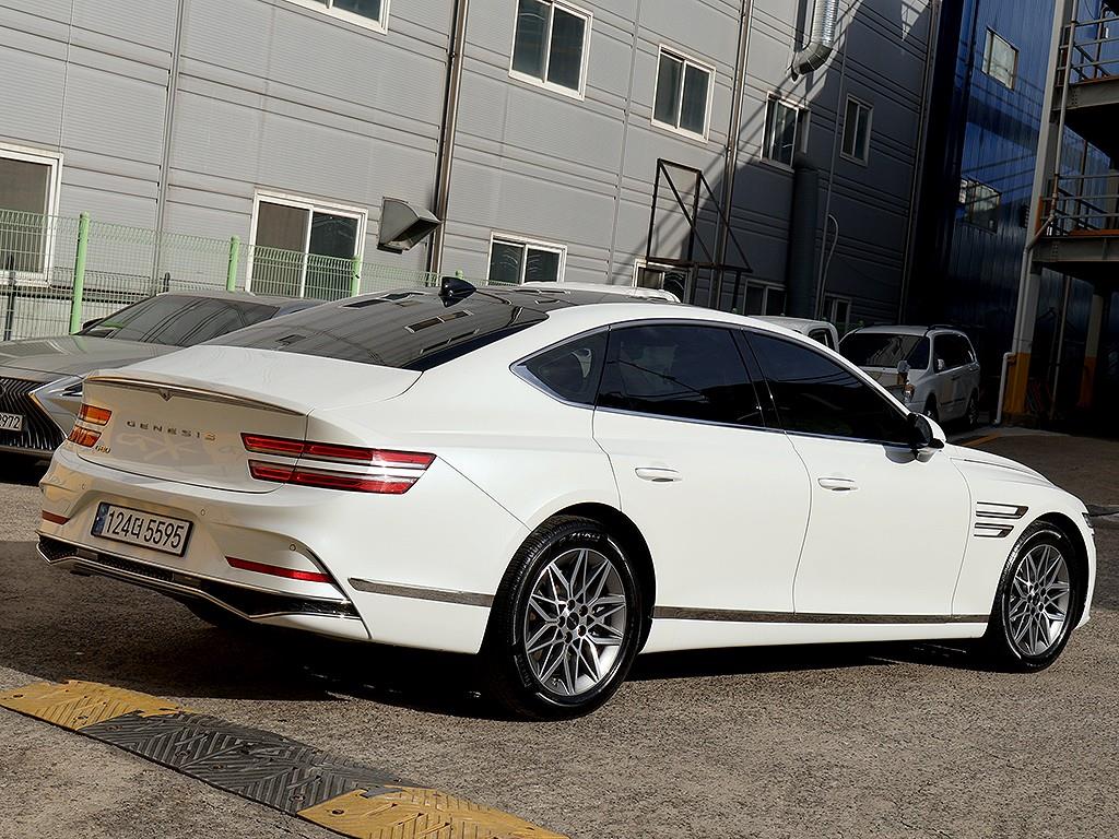 Genesis G80 - Vista 7