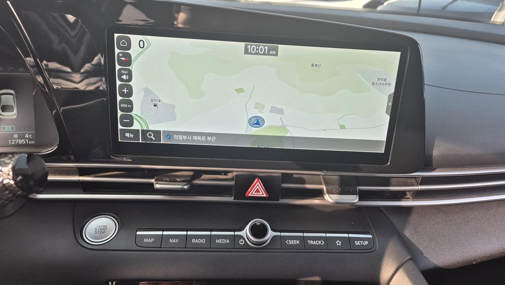 HYUNDAI Avante - Vista 5