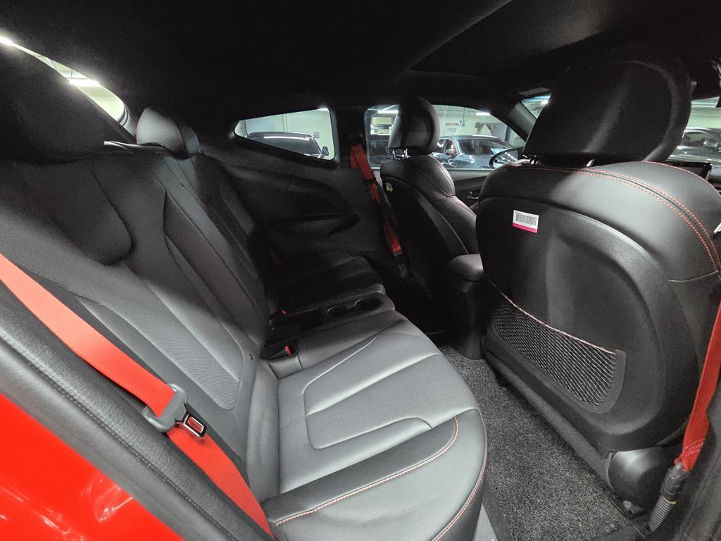 HYUNDAI Veloster - Vista 12