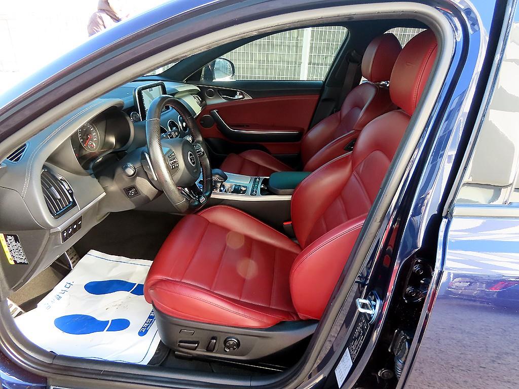 KIA Stinger - Vista 5