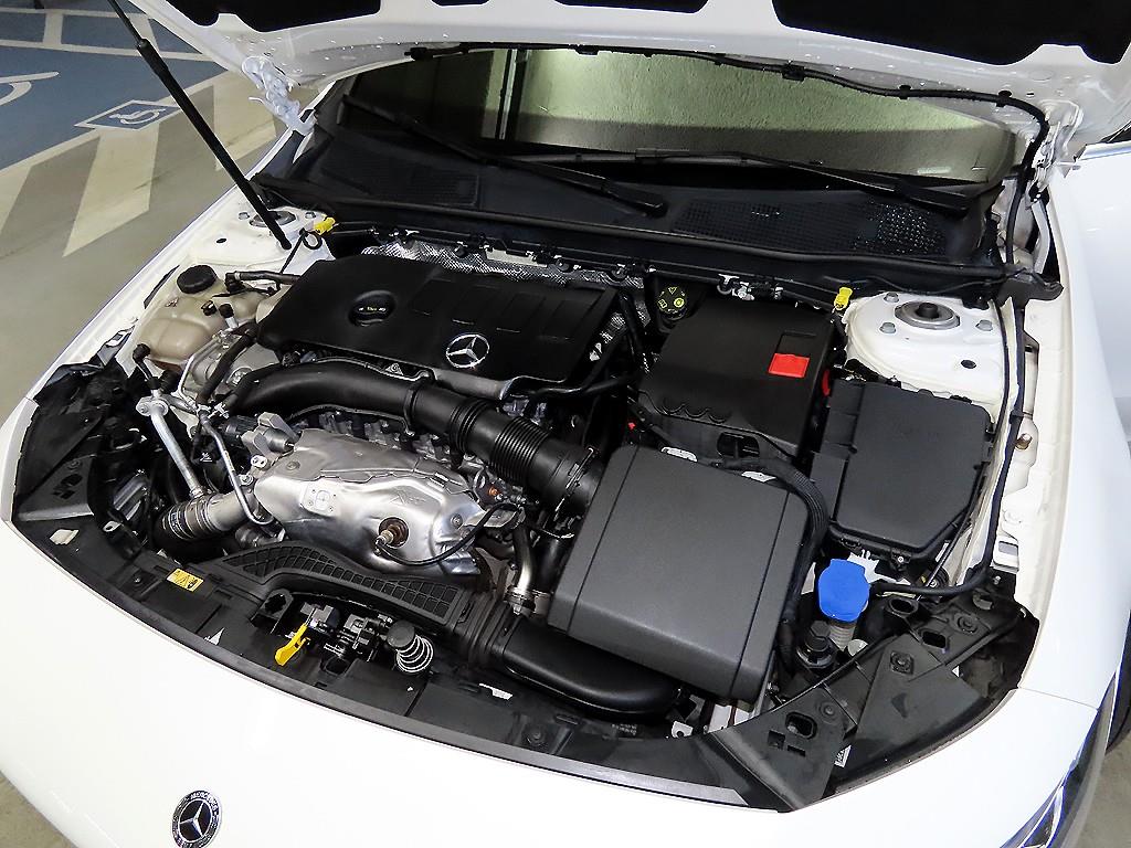 Mercedes Benz CLA Class 2023 Blanco - Importación desde Corea - HF Imports Iquique - Foto 18