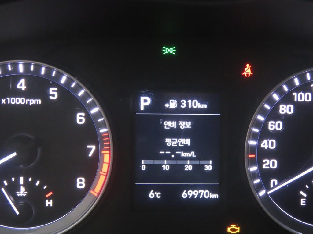 HYUNDAI Sonata - Vista 7