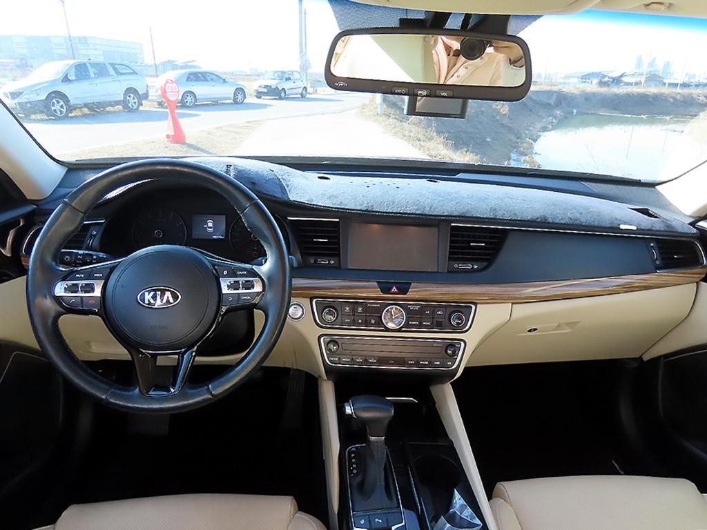 KIA K7 - Vista 9