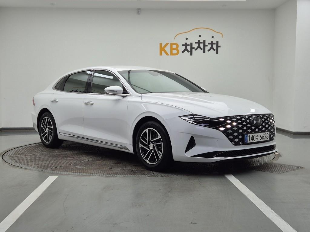 HYUNDAI Grandeur - Vista 2