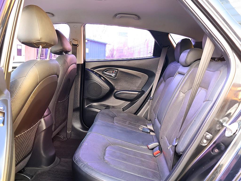 HYUNDAI Tucson 2011 Negro - Importación desde Corea - HF Imports Iquique - Foto 13