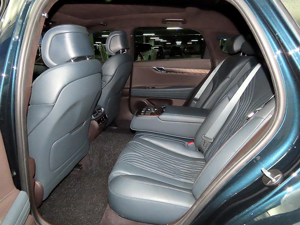 Genesis G80 - Vista 7