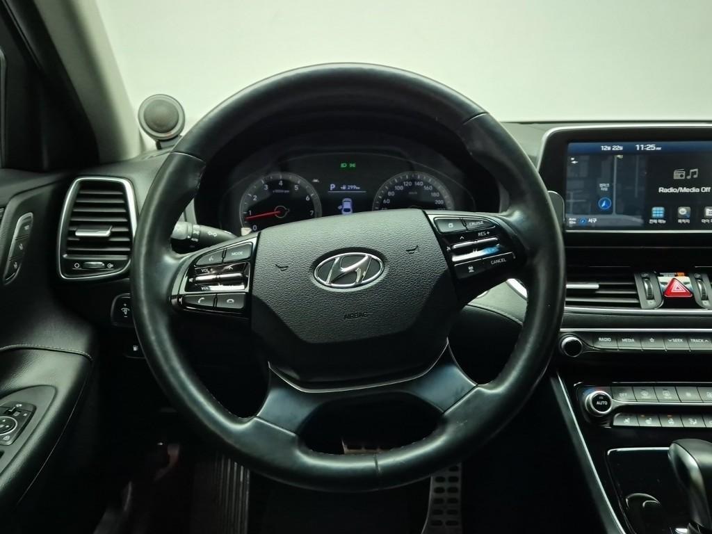 HYUNDAI Grandeur - Vista 11